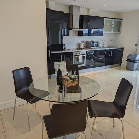 גלוואיי The Western Citypoint Apartments מראה חיצוני תמונה