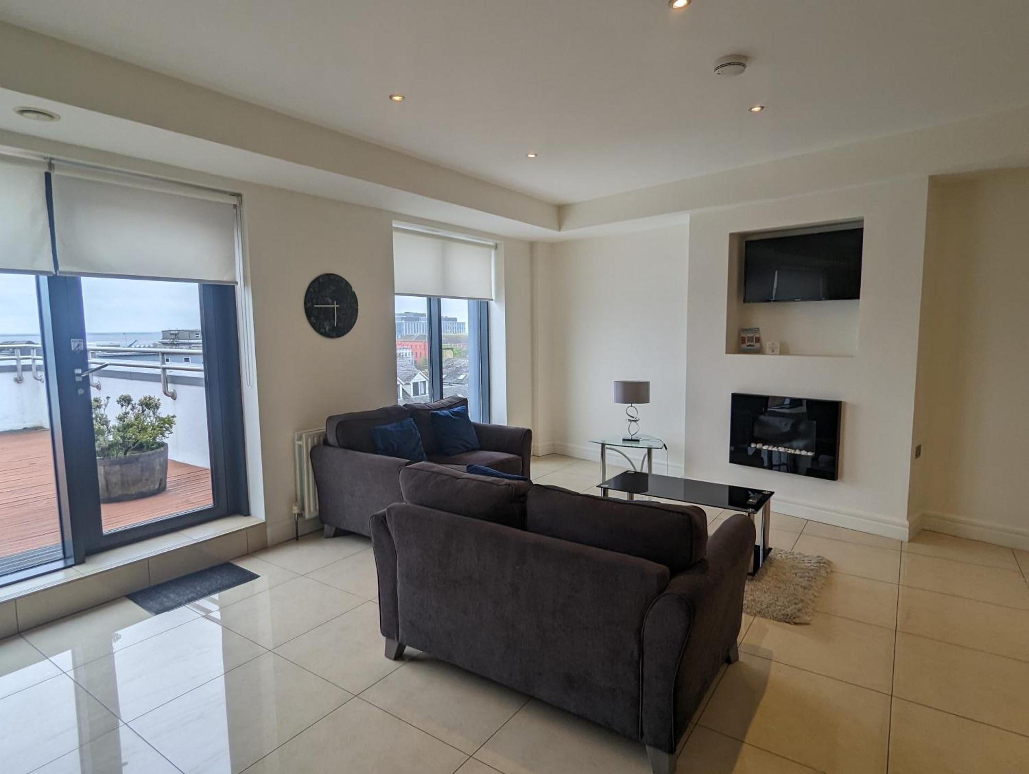 גלוואיי The Western Citypoint Apartments מראה חיצוני תמונה
