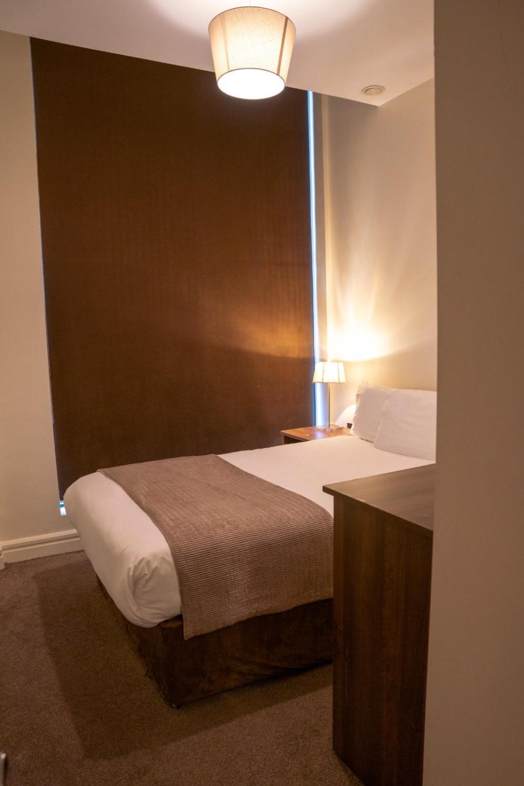 גלוואיי The Western Citypoint Apartments מראה חיצוני תמונה