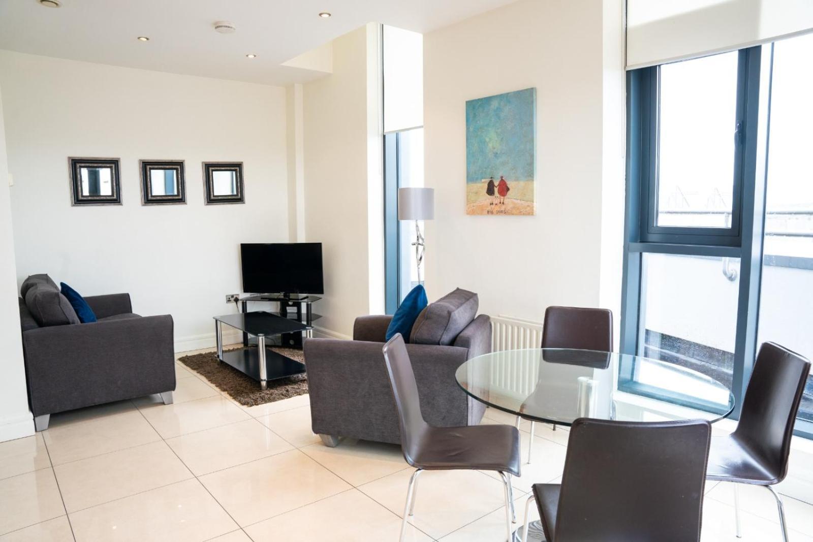 גלוואיי The Western Citypoint Apartments מראה חיצוני תמונה