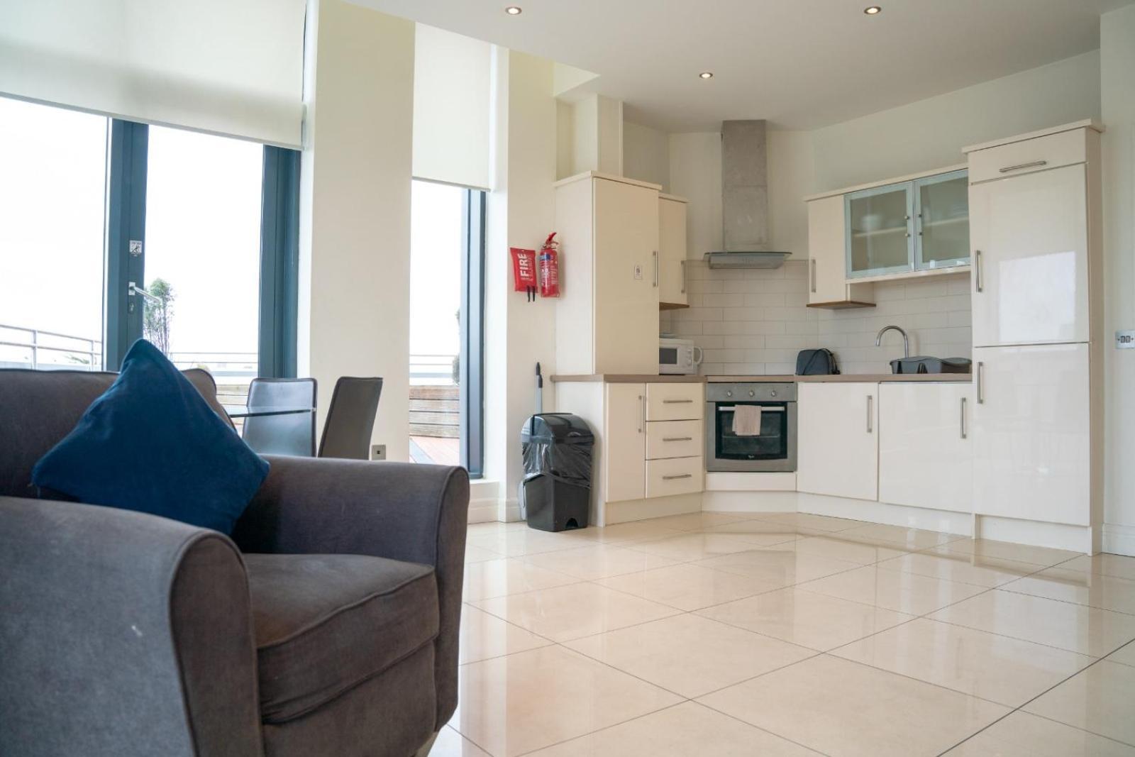 גלוואיי The Western Citypoint Apartments מראה חיצוני תמונה