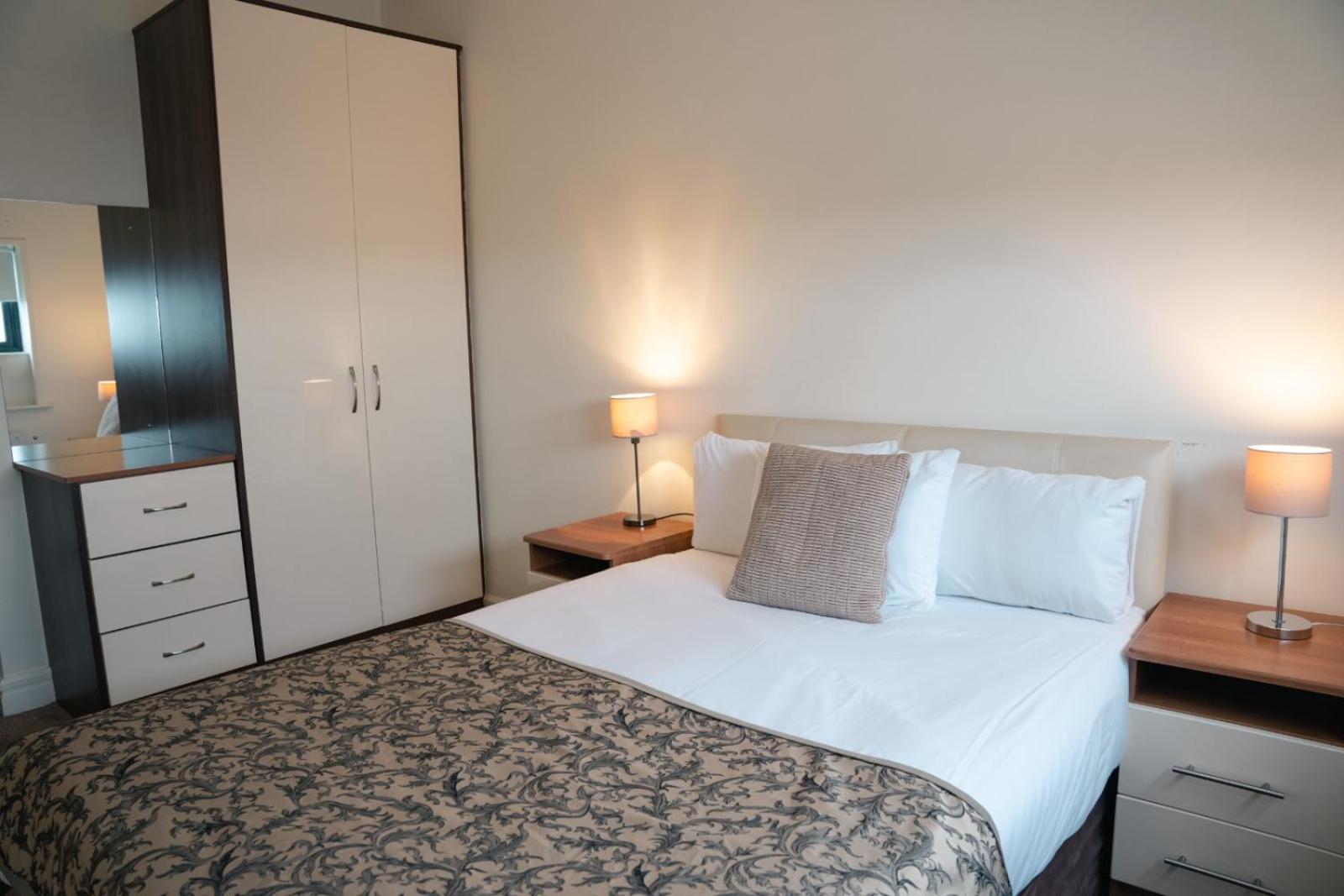 גלוואיי The Western Citypoint Apartments מראה חיצוני תמונה