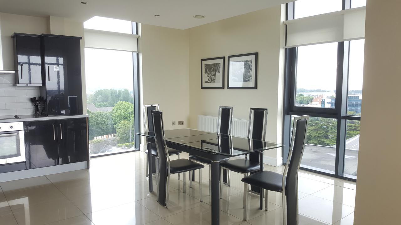גלוואיי The Western Citypoint Apartments מראה חיצוני תמונה